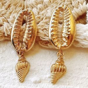 New Conch Seashell Golden Drop Earrings